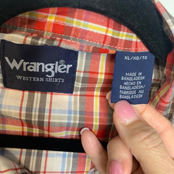 Vintage Wrangler Red Plaid Western Shirt Sz XL - Picture 3 of 3